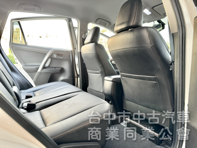 搶先看！一手車！原廠保養！360環景！腳踢尾門！無線CarPlay！LED頭燈！定速！前後紀錄器！原鈑件！可全貸！