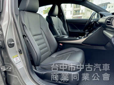 17年式！F Sport版！小改款！ACC跟車！雙電動通風椅！三眼LED頭燈！導航電視！可全貸！台中在地深耕30年老店！