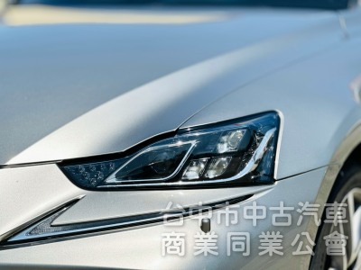末代小改款！頂級版！ACC跟車！雙前座通風椅！三眼LED頭燈！升級一線尾燈！原鈑件！可全貸！台中在地深耕30年老店！