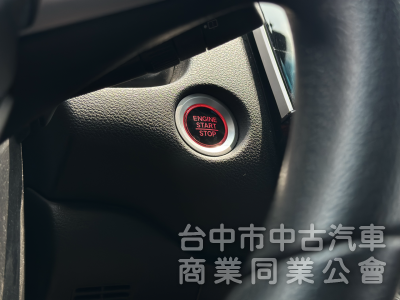 搶先看！5.5代小改款！ACC跟車 無線CarPlay 車道維持！原鈑件！可全貸！兩年5萬公里保固！台中在地30年老店！