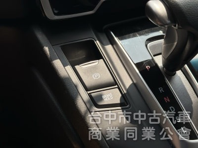 搶先看！5.5代小改款！ACC跟車 無線CarPlay 車道維持！原鈑件！可全貸！兩年5萬公里保固！台中在地30年老店！