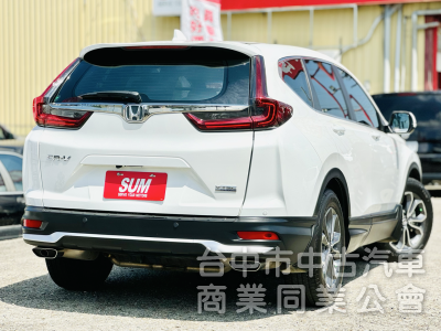 搶先看！5.5代小改款！ACC跟車 無線CarPlay 車道維持！原鈑件！可全貸！兩年5萬公里保固！台中在地30年老店！