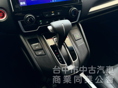 搶先看！5.5代小改款！ACC跟車 無線CarPlay 車道維持！原鈑件！可全貸！兩年5萬公里保固！台中在地30年老店！