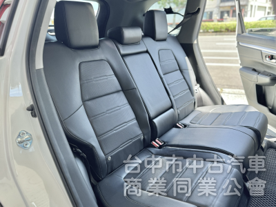 搶先看！5.5代小改款！ACC跟車 無線CarPlay 車道維持！原鈑件！可全貸！兩年5萬公里保固！台中在地30年老店！