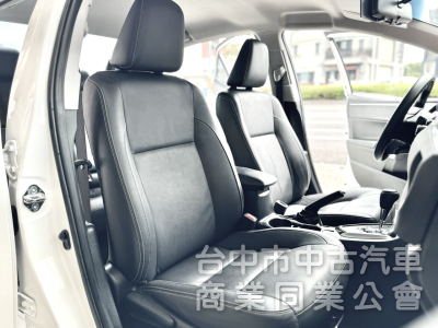 一手車！Safety+！免鑰匙 摸門 定速 恆溫 藍芽 導航 數位電視 抬頭顯示！可全貸！售後保固！台中在地30年老店！