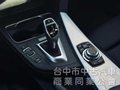 一手車！小改款！B48引擎！耗材已更新！換檔撥片 定速巡航 雙區恆溫 導航 倒車影像！可全貸！台中在地深耕30年老店！