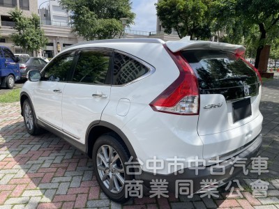 汎亞汽車 2016 CR-V 2.4 VTi-S 空間大 省油耐用 家庭休旅首選，車況優
