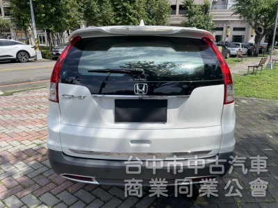 汎亞汽車 2016 CR-V 2.4 VTi-S 空間大 省油耐用 家庭休旅首選，車況優
