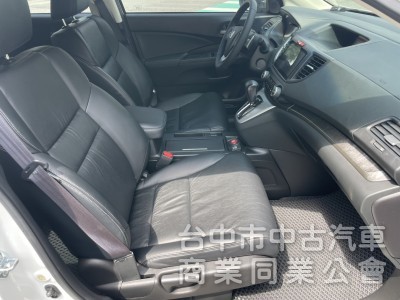 汎亞汽車 2016 CR-V 2.4 VTi-S 空間大 省油耐用 家庭休旅首選，車況優