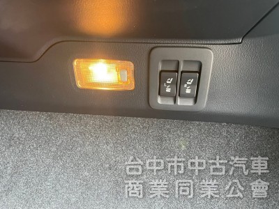 2015 Lexus NX300h 完美車況 舒適駕馭首選 