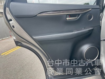 2015 Lexus NX300h 完美車況 舒適駕馭首選 