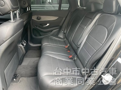 汎亞汽車 2017 Mercedes-Benz GLC 300 豪華內裝 內外漂亮