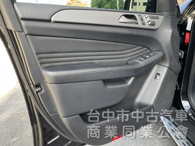 汎亞汽車  2016 領牌 BENZ GLE 450 4MATIC 一手車 全原廠保養 里程僅 12 萬 認證AA等級
