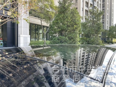 汎亞汽車  2016 領牌 BENZ GLE 450 4MATIC 一手車 全原廠保養 里程僅 12 萬 認證AA等級