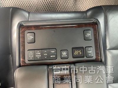 2015 Camry 原版件、頂級版 雙前通風座椅、後座電動座椅、駕駛記憶功能 油電超級省