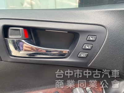 2015 Camry 原版件、頂級版 雙前通風座椅、後座電動座椅、駕駛記憶功能 油電超級省