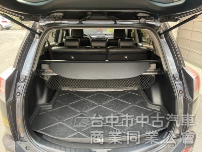 2016 RAV4 2.0 配備超多 ACC跟車、Car play 主機 駕駛電動座椅等等