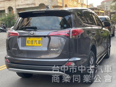 2016 RAV4 2.0 配備超多 ACC跟車、Car play 主機 駕駛電動座椅等等