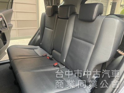 2016 RAV4 2.0 配備超多 ACC跟車、Car play 主機 駕駛電動座椅等等