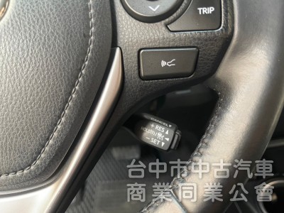 2016 RAV4 2.0 配備超多 ACC跟車、Car play 主機 駕駛電動座椅等等