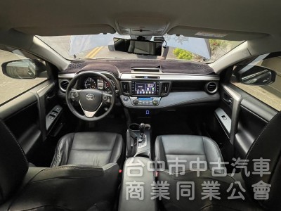 2016 RAV4 2.0 配備超多 ACC跟車、Car play 主機 駕駛電動座椅等等