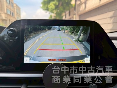 車況漂亮，旅遊小休旅車款