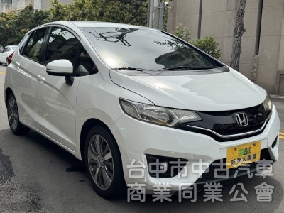 超級都會小車、買菜停車都方便