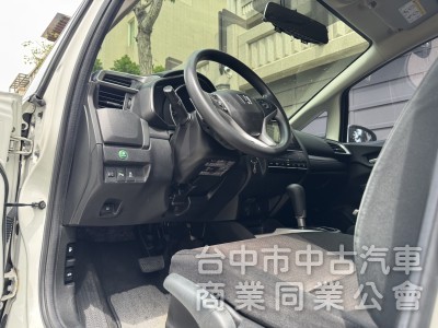 超級都會小車、買菜停車都方便