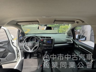 超級都會小車、買菜停車都方便