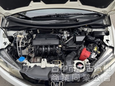 超級都會小車、買菜停車都方便