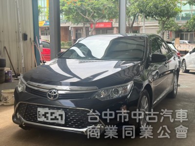 2017 Camry 2.0 豪華版 舒適大型房車！底盤穩 操控性佳 試試就知道