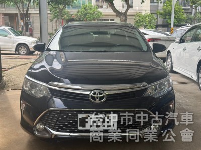 2017 Camry 2.0 豪華版 舒適大型房車！底盤穩 操控性佳 試試就知道