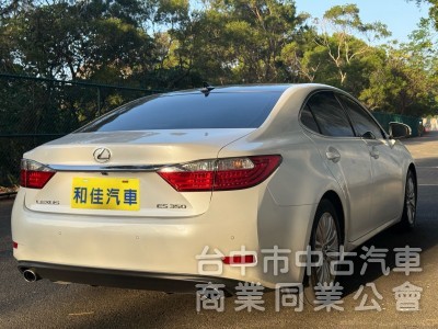 豪華大型房車、豪華舒適、質感首選、綿密V6引擎。