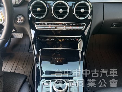 ????高貴不貴、進口首選????  2019年 賓士 W205 C200 1.5L 輕油電 小改款  中華賓士原廠出廠 