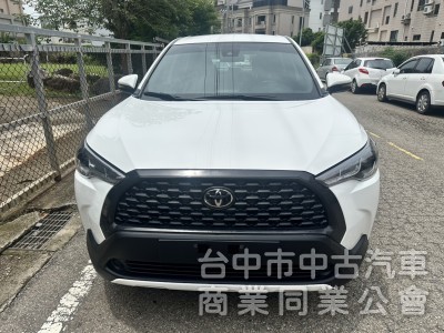   【2022 Toyota Corolla Cross 1.8 豪華版】  稀有釋出！超人氣神級休旅，空間大、省油又耐