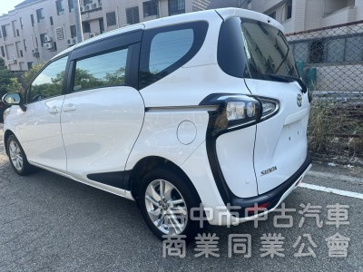  Toyota  2020 Sienta  經典