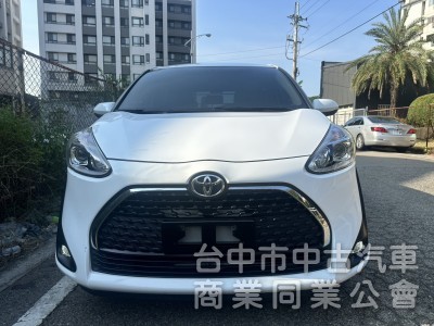  Toyota  2020 Sienta  經典
