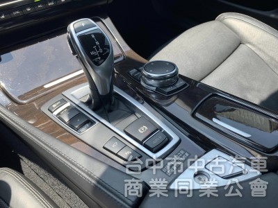  BMW 5系列 528i  Luxury  一手車 原漆原版件 無事故  國產價格入手進口車 