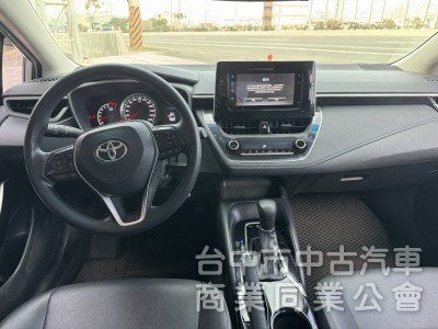 2021  Altis 1.8 豪華 一手車  里程保證 原版原漆  省油代步車 優惠價41萬8000元 