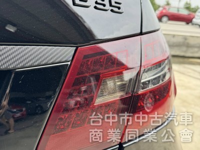 2011 賓士 E350 AMG 外匯美規頂配 E63外觀