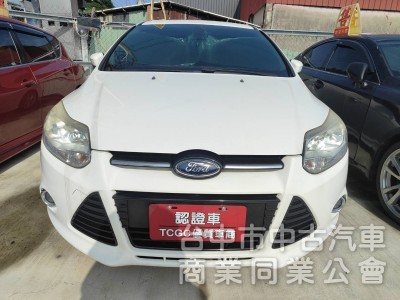 最安全代步車~認證車~實車實價13.8萬~省油好開一手
