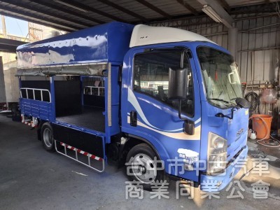 11尺半 自排 一路發 2018年6月出廠 五期環保 菜車
