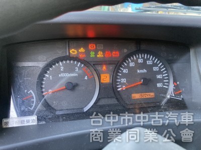 11尺半 自排 一路發 2018年6月出廠 五期環保 菜車