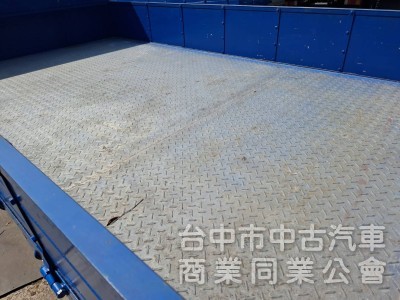 2022年出廠 加長11尺半 寬度205鐵斗 外雙缸尾門 原廠保固中