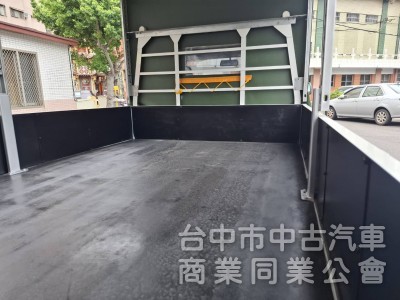 2022年出廠得利卡 五面帆布+尾門 里程4萬多