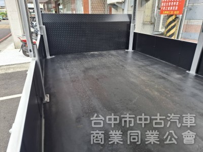 2022年出廠得利卡 五面帆布+尾門 里程4萬多