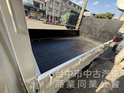 自排小霸王 2020年出廠