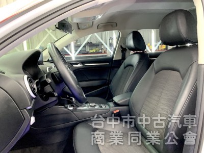 新達汽車 2015年 AUDI A3 sportback 1.8 換檔撥片 HID頭燈 可全貸