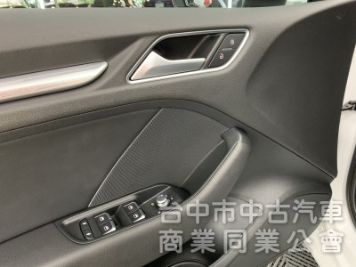 新達汽車 2015年 AUDI A3 sportback 1.8 換檔撥片 HID頭燈 可全貸