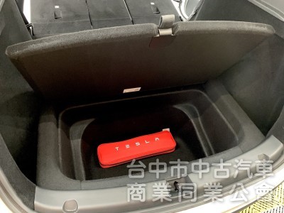 新達汽車 2023年 Q3 TESLA Model Y LR 白內裝 可全貸